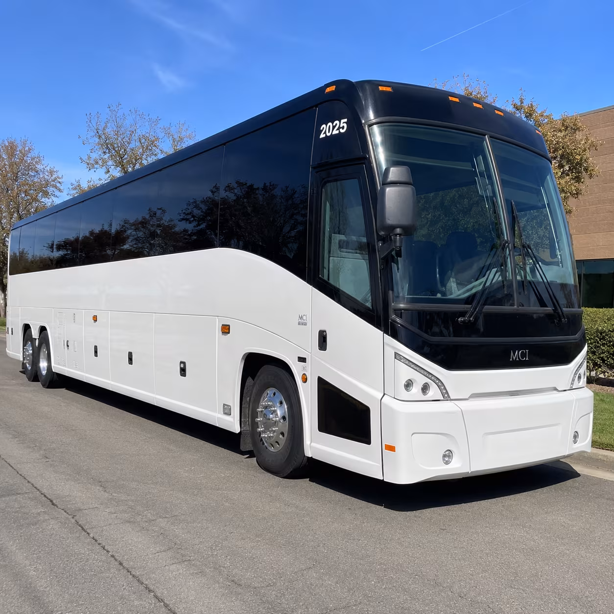 airport transfers between hialeah and miami international airport mia
