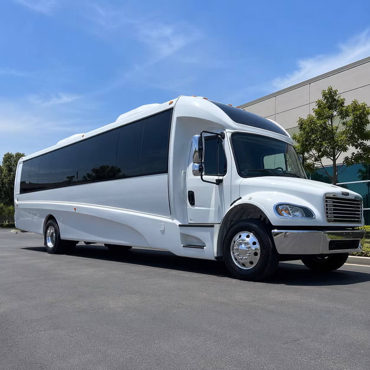minibuses and charter buses for hialeah art and culture field trips
